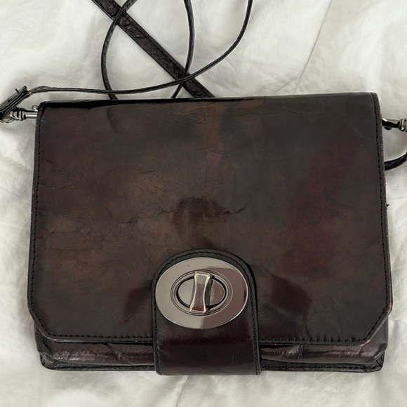 Danier Italian Leather crossbody Bag Brown Colour - Picture 4 of 10
